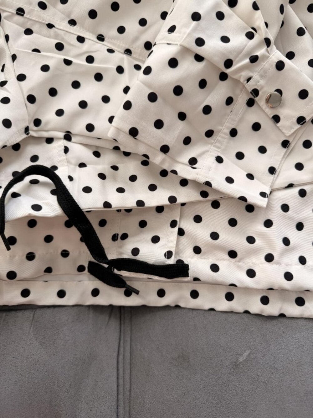✨ NWT Polka Dot Cropped Bomber Jacket Zip Up Windbreaker White Black S - Picture 7 of 11
